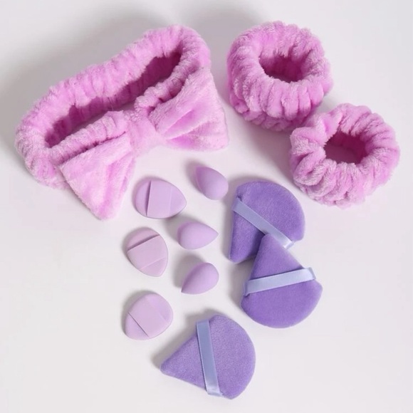 12 Pcs Makeup Tools - Picture 3 of 5